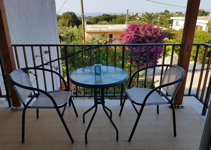 Filippos Apartments \