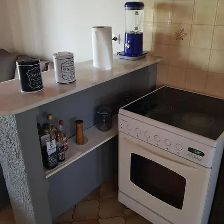 Filippos Apartments 